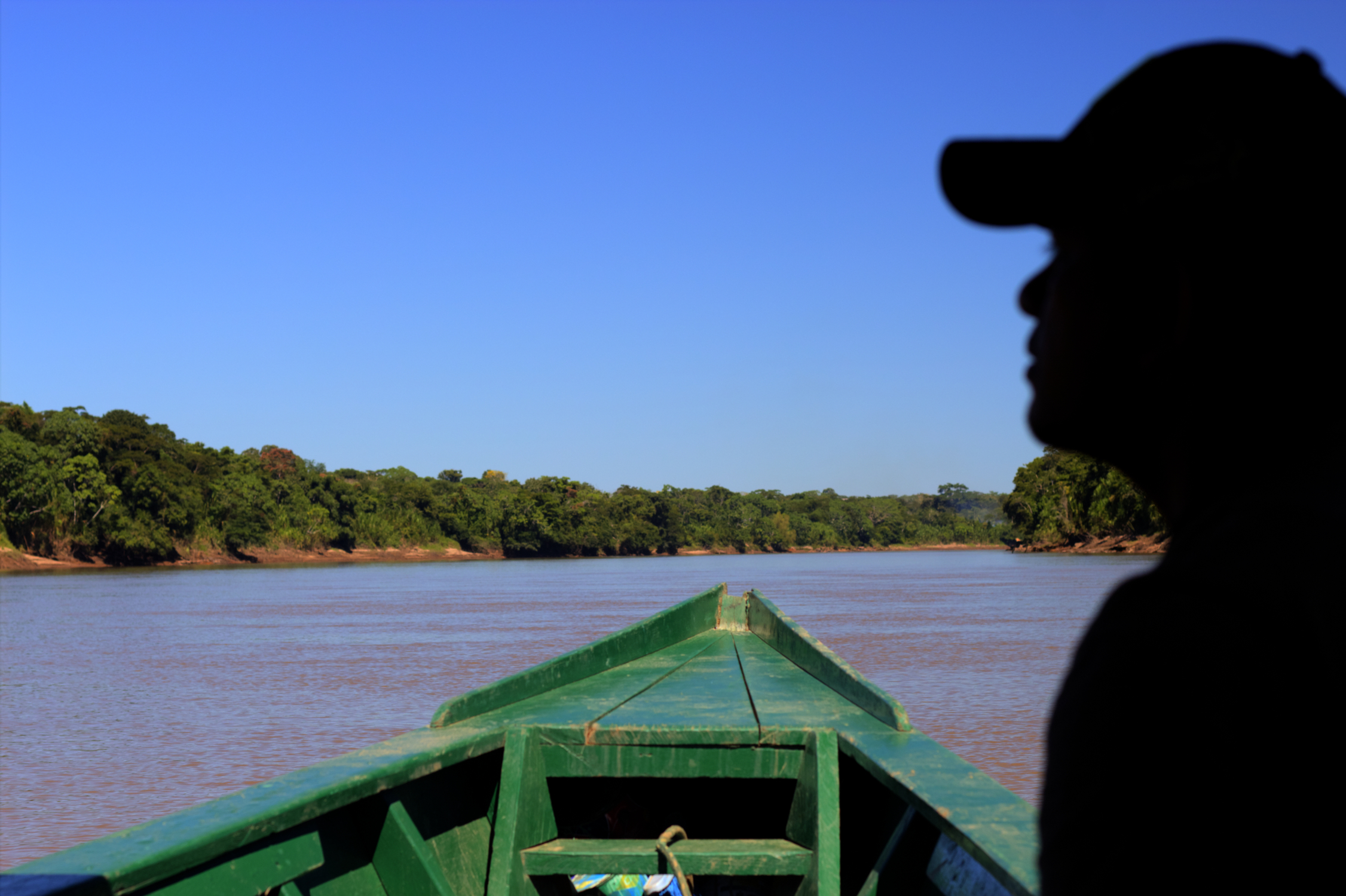 Remontée du Rio Tambopata, Amazonie, Pérou
