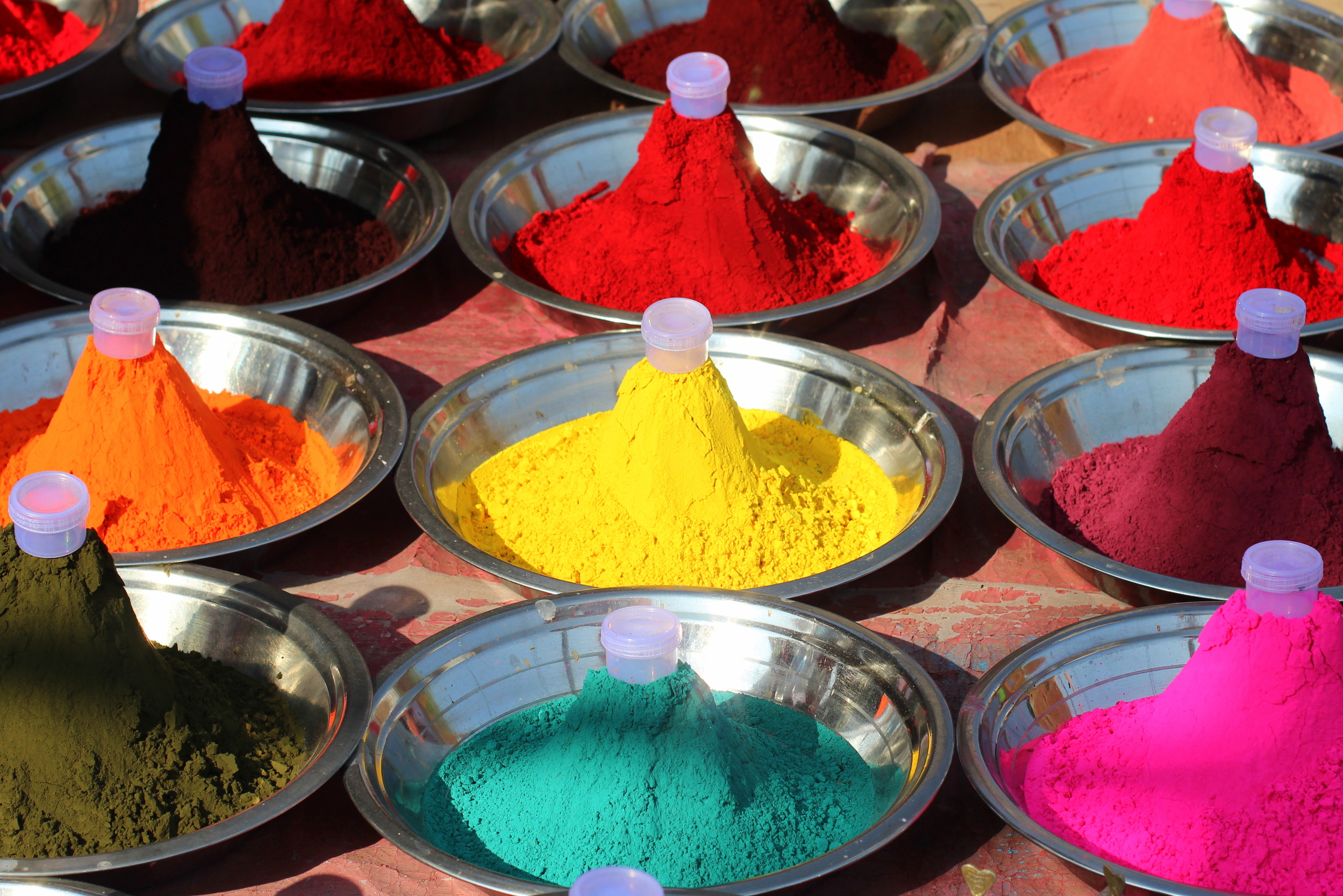 Pigments colorés indiens à Orchha, Inde