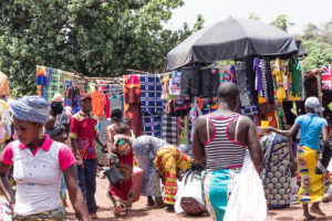 marché de Doudou, pays Lobi, Burkina Faso