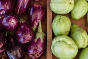 aubergine et choucou au marché de Saint Pierre