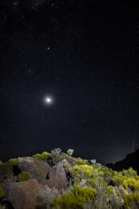 lune et ciel étoilé piton des neiges