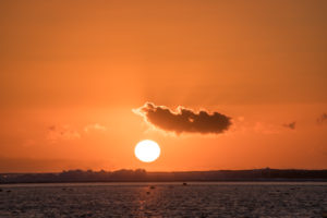 coucher de soleil étang salé