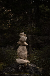 cairn randonnée lac d'erstom